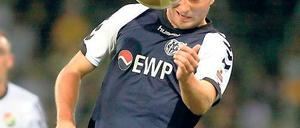 Standards und Kopfbälle trainiert. Severin Mihm will defensiv besser als bisher spielen und am Sonntag mit dem Regionalligisten SV Babelsberg 03 beim VFC Plauen möglichst kein Gegentor zulassen.