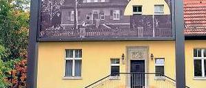 Mit Ausblick. Die nächste kulturhistorische Tafel kommt an den Irissee.