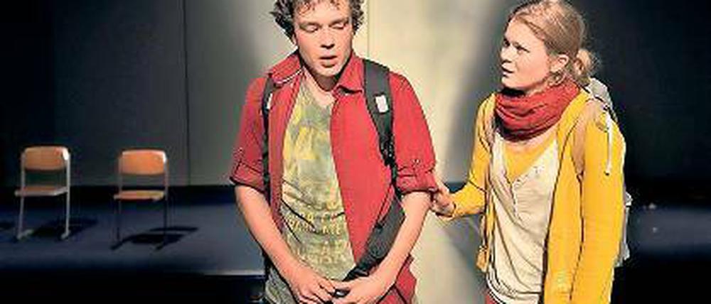 Wenn die Freundschaft leidet. Lea Willkowsky (Marie) und Friedemann Eckert (Olaf) in „Netboy“.