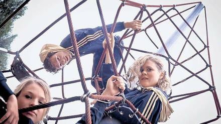 Im Netz verstrickt. Nora Decker (Sarah), Friedemann Eckert (Olaf) und Lea Willkowsky (Marie) in „Netboy“ (v.l.n.r. ).