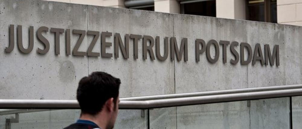 Vor dem Amtsgericht Potsdam musste sich ein Exhibitionist verantworten.