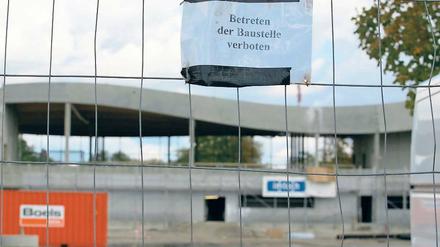 Baustelle Blütentherme. Noch heißt es, eröffnet werde zum Jahresende.