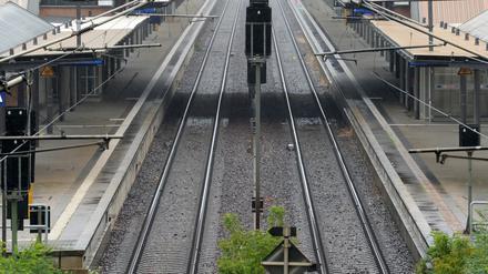 Abgekoppelt: Am Potsdamer Bahnhof halten nicht nur keine Fernzüge, es gibt auch kein kostenloses Internet.