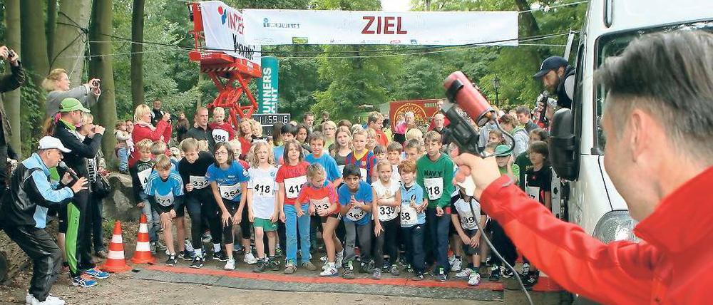 Spaß an der Bewegung. Auch Kinder gingen am Sonntag beim 5. Potsdamer Crosslauf an den Start und liefen dann einen Kilometer.