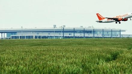 Hier steigen bislang nur die Kosten: Der unvollendete Hauptstadtflughafen BER.