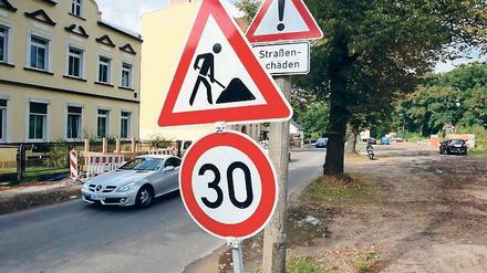 Marode. Nach mehr als 15 Jahren Planungszeit und endlosen Debatten zwischen der Stadt Teltow und dem Land Brandenburg könnte die Ruhlsdorfer Straße jetzt saniert werden.
