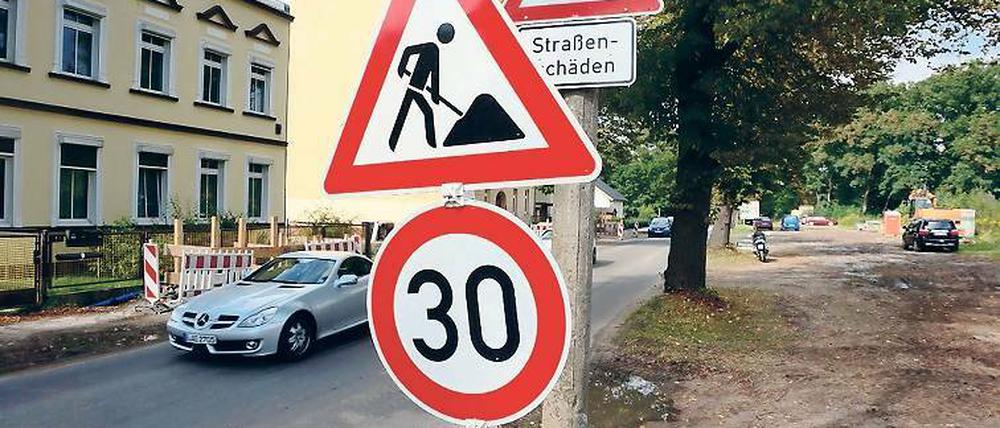 Marode. Nach mehr als 15 Jahren Planungszeit und endlosen Debatten zwischen der Stadt Teltow und dem Land Brandenburg könnte die Ruhlsdorfer Straße jetzt saniert werden.