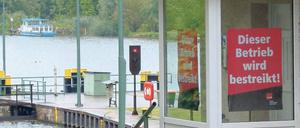 Nichts fuhr mehr. Auch die Kleinmachnower Schleuse war am Montag dicht.