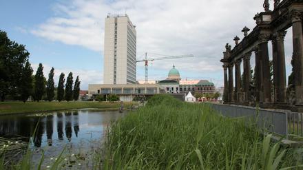 Wieder alles offen? Im Potsdamer Stadthaus ist man derzeit nervös wegen der Zukunft des Hotel Mercure.