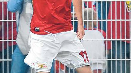 Traf zum 3:2 gegen St. Pauli. Simon Terodde