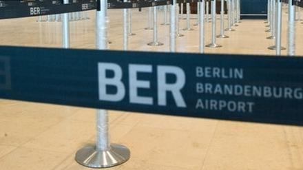 Zutritt verboten? Der Pannenflughafen BER öffnet zumindest am 14. und 15. September mal kurz für Besucher - zu einem Familienfest.