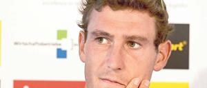 Potsdams Kanu-Ass Sebastian Brendel während der Eröffnungspressekonferenz der Weltmeisterschaften in Duisburg. Rund 1 500 Kanutinnen und Kanuten aus 75 Nationen kämpfen um die Weltmeistertitel.