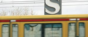 Alles Seitenverkehrt: Am Bahnhof Griebnitzsee fahren die S-Bahnen - anders als sonst - demnächst jeweils auf dem linken Gleis ab.