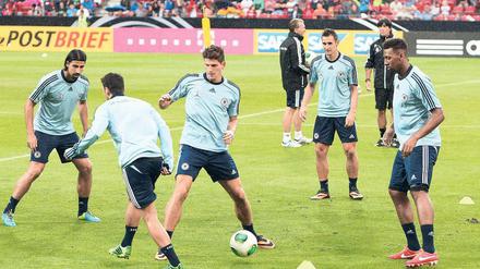 Tormaschine. Im DFB-Team steht Mario Gomez noch immer hoch im Kurs.