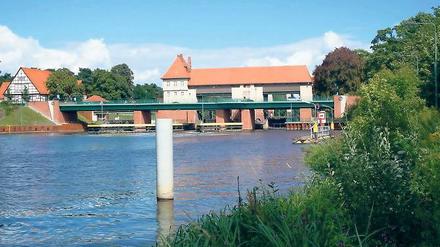 Kompromissvorschlag. Wirtschaftsverbände plädieren jetzt für einen Ausbau der Schleuse auf eine Länge von 130 Metern.