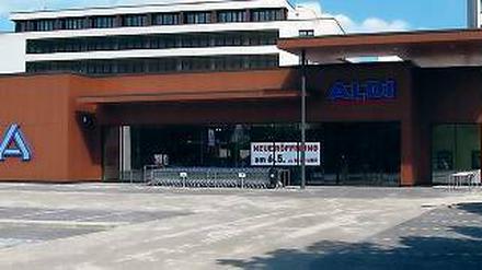 Aldi-Markt in Steglitz. Nach diesem Vorbild soll in Nuthetal gebaut werden.