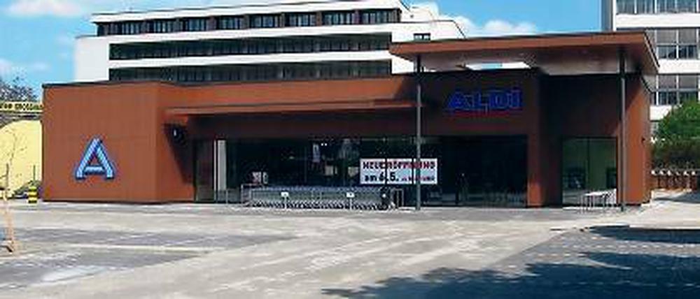 Aldi-Markt in Steglitz. Nach diesem Vorbild soll in Nuthetal gebaut werden.
