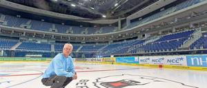Ein Potsdamer in Berlin. Der Bornstedter Jörg Georg hat mit seiner Firma Icerink das Eis in der Berliner O2 World hergestellt. So weiß war es vorher dort noch nie, finden die Betreiber der Veranstaltungs- und Sporthalle.