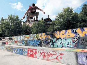 Bunte Welt. Das im Amtsdeutsch Jugendaktionsfläche genannte Areal auf dem Bassinplatz ist einer der wenigen legalen Tummelplätze für die Graffiti-Szene in Potsdam. 