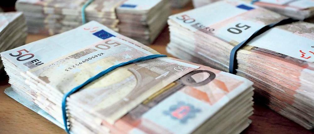 Stolze Summe. Rund 120 000 Euro kann der AStA jährlich für studentische Projekte ausgeben. Ein Gutachten der Uni Potsdam bemängelt nun unter anderem, dass sich die Studierenden beim Umgang mit dem Geld nicht immer an die Regeln der Betriebswirtschaft gehalten haben.