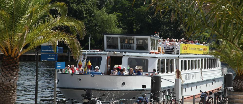 Besucher kommen vor allem bei schönem Wetter nach Potsdam.