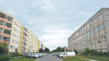 Nach dem Sturm der Entrüstung. Ruhig ist es im Hellersdorfer Viertel, in das die Flüchtlinge einziehen sollen.