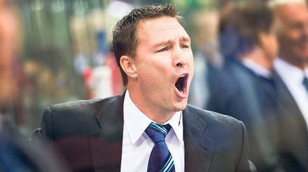 Berlin ruft. Jeff Tomlinson war schon zehn Jahre bei den Eisbären, als Spieler und Co-Trainer. Nun kehrt er zurück nach Berlin: Nach zwei erfolgreichen Jahren als Trainer in Düsseldorf und erfolglosen Monaten als Trainer in Nürnberg.