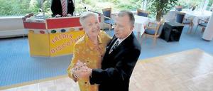 Flotte Sohle. Margott und Dieter Ganguin tanzten als Erste.