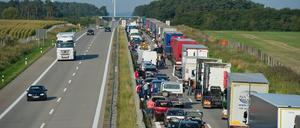 Auch auf der A12 Richtung Frankfurt (Oder) wird gebaut, wer in Urlaub fährt, sollte generell Geduld mitbringen.