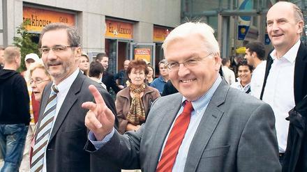 Das Personal. Die Auswahl an Nachfolgern für Ministerpräsident Matthias Platzeck (SPD) sind begrenzt: Frank-Walter Steinmeier, SPD-Bundestagsfraktionschef, und Innenminister Dietmar Woidke.