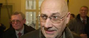 Scheint es nicht lassen zu können: Gegen den Rechtsextremisten Horst Mahler wird erneut wegen Volksverhetzung ermittelt.