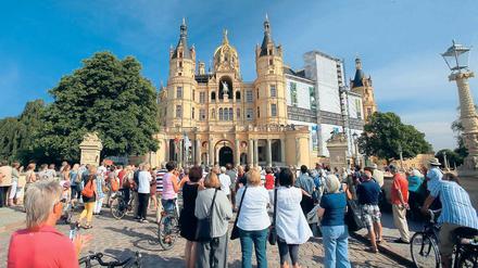 Schön, aber trotzdem nicht in Brandenburg: Das Schweriner Schloss gehört nicht ins märkische Schwerin sondern eindeutig in die mecklenburgische Landeshauptstadt.