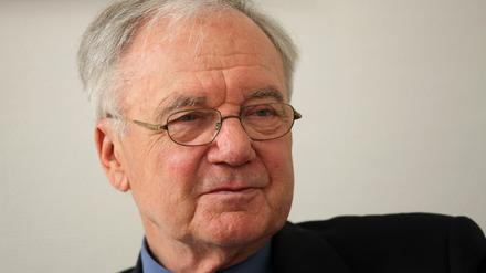 Brandenburgs früherer Ministerpräsident Manfred Stolpe (SPD) ist erneut an Krebs erkrankt.