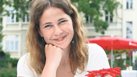 Lebte in einer 14-köpfigen Gastfamilie. Hannah Markgraf war mit dem Sparkassen-Stipendium zehn Monate in Ecuador. Die 17-jährige Potsdamerin berichtete am Donnerstag den neuen Stipendiaten von ihren Erlebnissen in Lateinamerika.