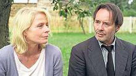 Was ist da bloß passiert? Die Eltern Hanna (Corinna Kirchhoff) und Jakob (Uwe Kockisch) in „Die Besucher“.