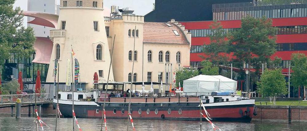 Die „John Barnett“ an der Schiffbauergasse bleibt zur diesjährigen Fête de la musique geschlossen.