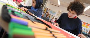 Bunte Vielfalt bei der Bildung? In Brandenburg haben es freie Schulen schwerer als in Berlin.