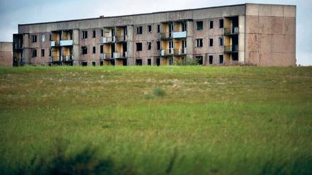Viel Platz – aber wofür? Das ehemalige Kasernengelände in Krampnitz liegt brach, dort sollen dringend benötigte Wohnungen entstehen. Doch ein Teil des Geländes liegt im Landschaftschutzgebiet.
