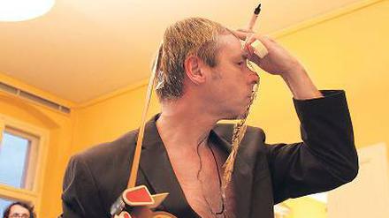 Kontrolliert? Carsten Hensel.