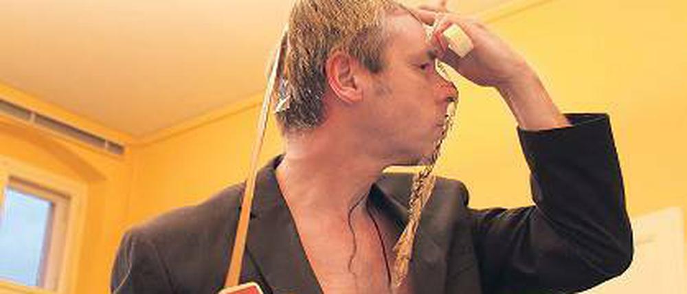 Kontrolliert? Carsten Hensel.