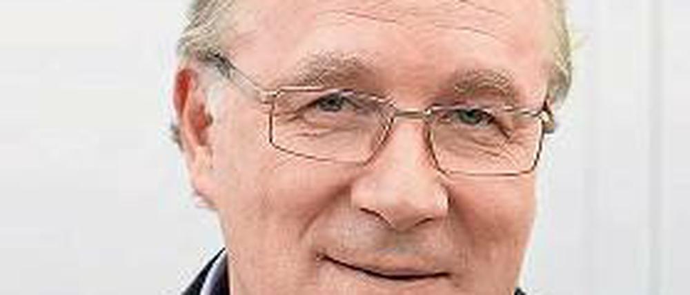 Zurückhaltend. Der Bestsellerautor Sten Nadolny.