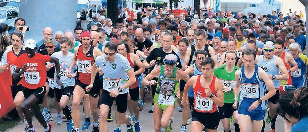Start vom alten Punkt aus. Wie im Vorjahr (Foto) wird der Startschuss für den Meilenlauf auch diesmal wieder an der Schopenhauerstraße erfolgen. Für den Hauptlauf werden rund 350 Teilnehmer erwartet.