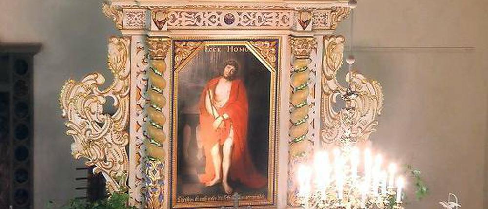 Prächtig. Ein neues Buch widmet sich eingehend dem Ribbeck-Altar.