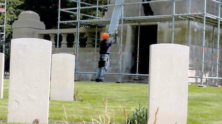 Gut gepflegt. Der Soldatenfriedhof ist nach deutschem Ermessen an sich in einem ordentlichen Zustand. Das ist aber Ansichtssache – und eine Sache des Geldes.