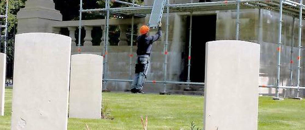 Gut gepflegt. Der Soldatenfriedhof ist nach deutschem Ermessen an sich in einem ordentlichen Zustand. Das ist aber Ansichtssache – und eine Sache des Geldes.