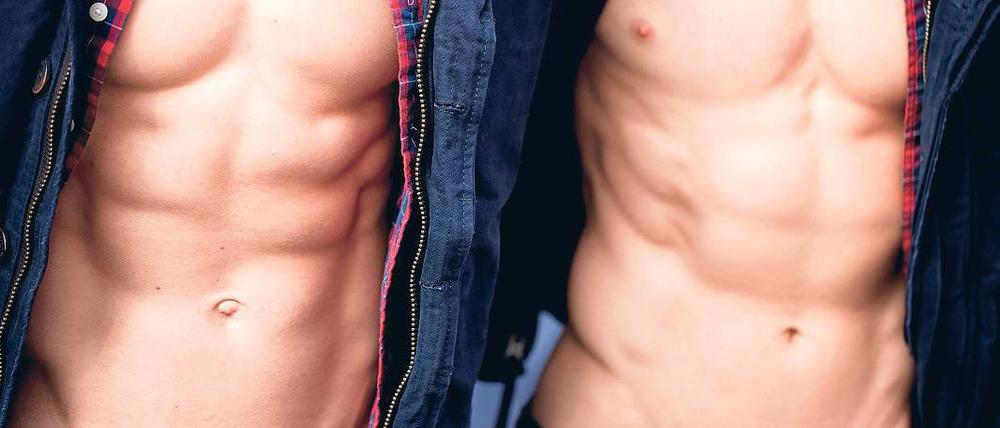 Sex sells. Der männliche Körper ist heute genauso käuflich geworden wie der Frauenkörper. Auch weil Frauen heute mehr Kaufkraft haben.