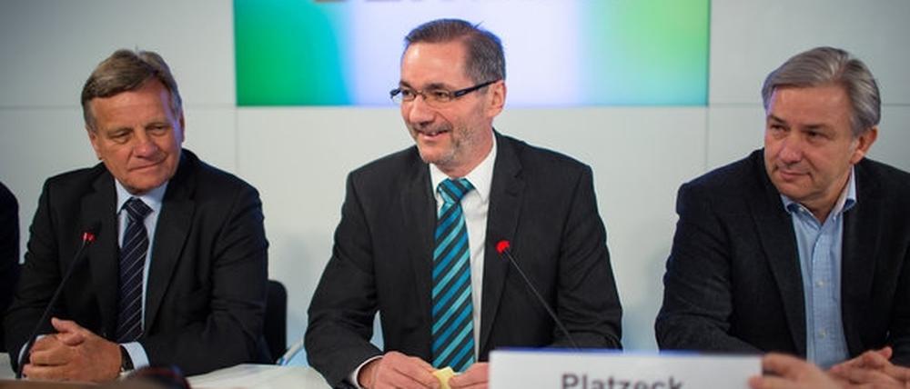 Drei der vier Köpfe des neuen Berliner BER-Flughafens: Mehdorn, Platzeck und Wowereit (v.l.n.r.. Es fehlt: Verkehrsminister Ramsauer.