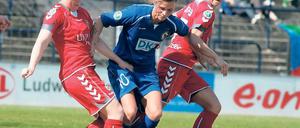 Nimmt Abschied. Patricia Hanebeck (Mitte) im Spiel gegen Jena.