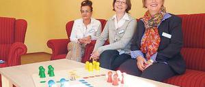 Auch nachts im Einsatz. Eva-Maria Dressler (r.) und ihre Kollegen.