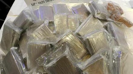 Gold? Falsch, Heroin. Zu Geld kann es der am Flughafen Schönefeld geschnappte Dealer nicht machen, der Stoff wurde vom Zoll sichergestellt.